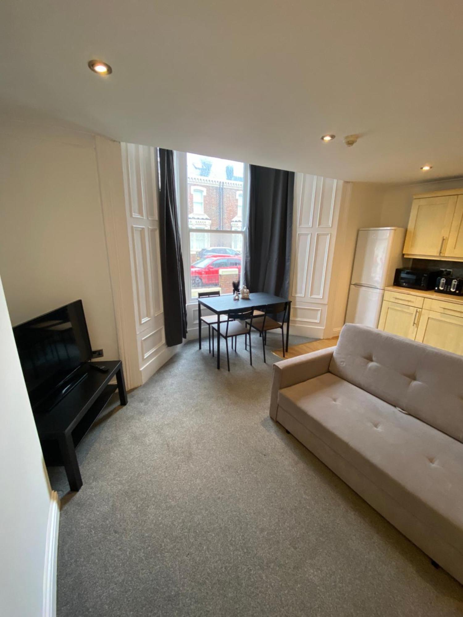Flex Lets - Azalea Terrace Apartments Sunderland  Exterior foto